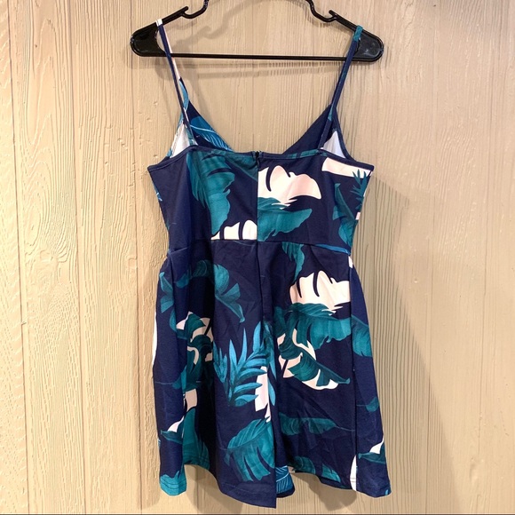 NWOT Dark Blue Floral Romper - Picture 4 of 4